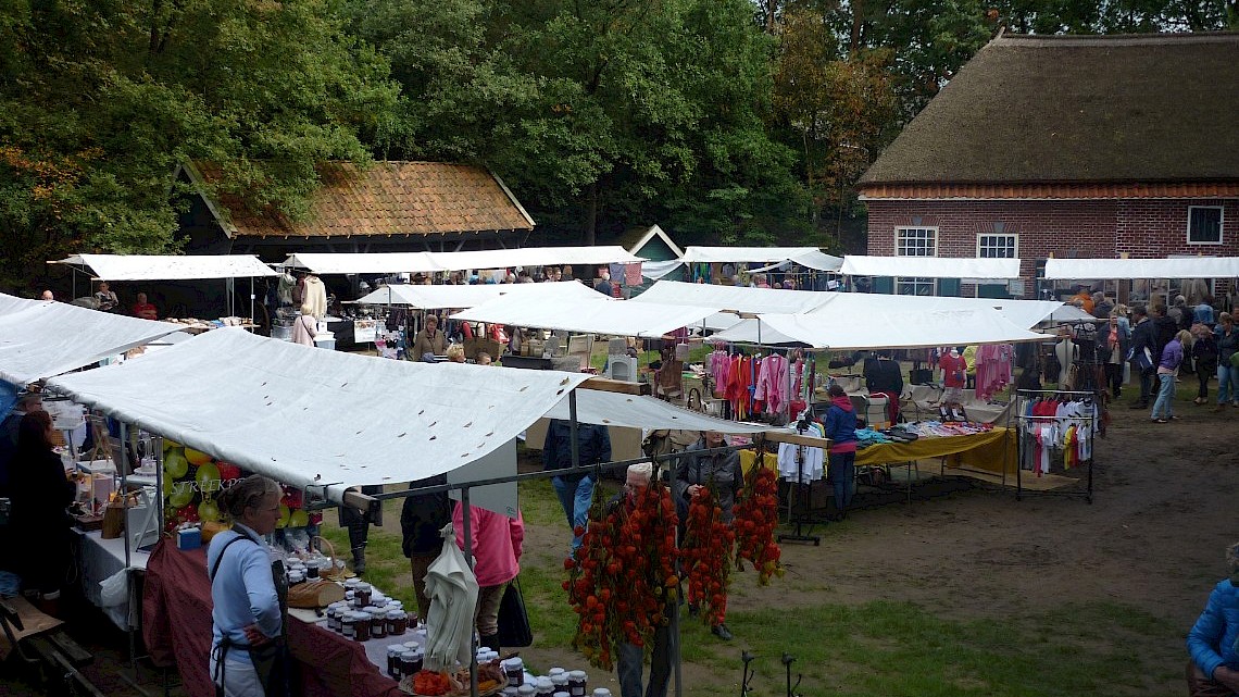 Streek- en brocantemarkt de Koelefair